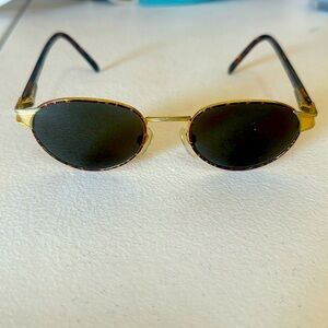 Jones New York vintage sunglasses